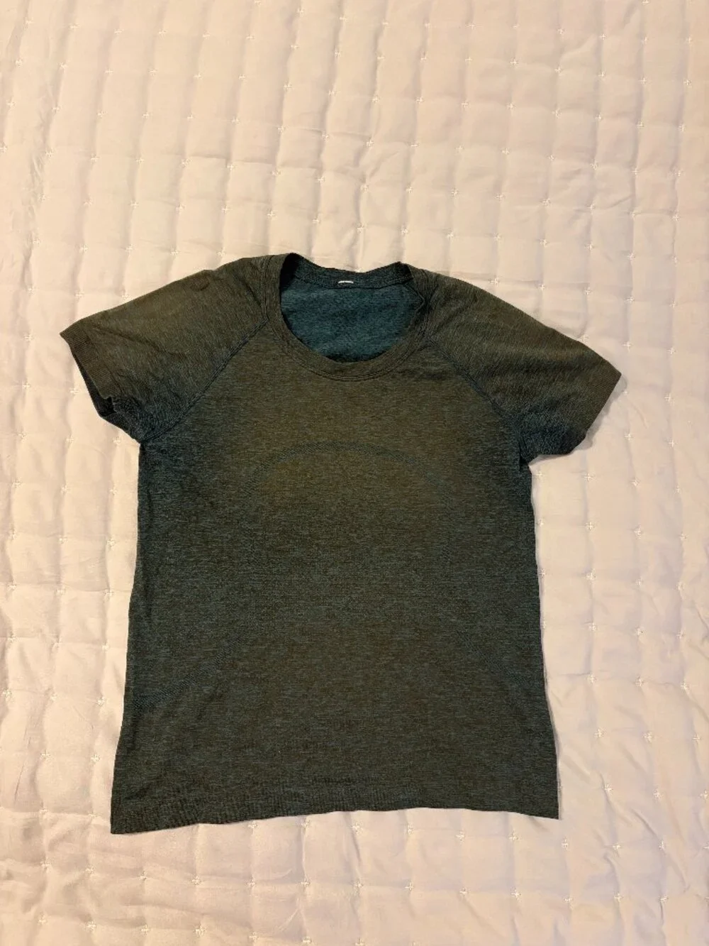 Lululemon Swiftly Tech Short Sleeve Race Length Size 6